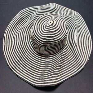 DANIELLE MEUCCI Striped Floppy Black White Wide Brim Sun Straw Hat